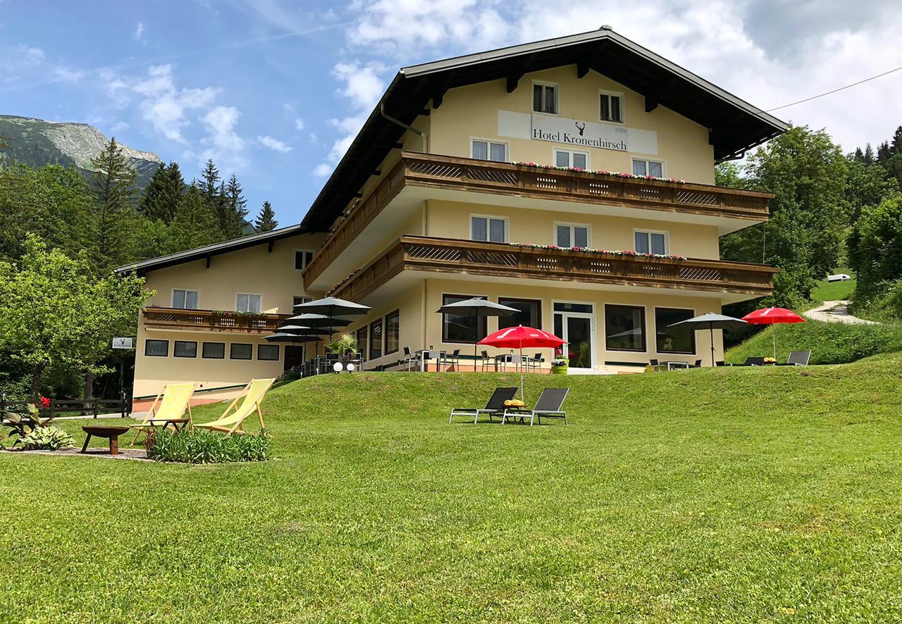 Hotel Kronenhirsch Russbach am Pass Gschuett Exterior photo